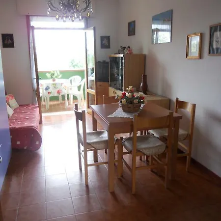 Sole A/13 Apartment